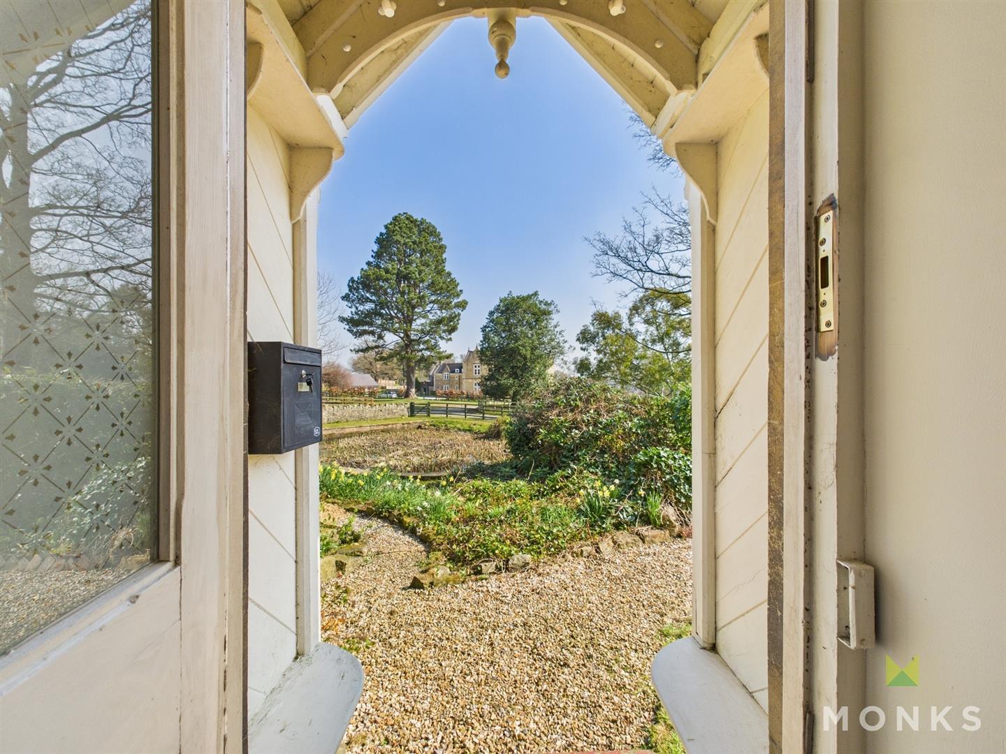 5 Oakhurst Cottage Oakhurst Road, Oswestry, SY10 7BY For Sale